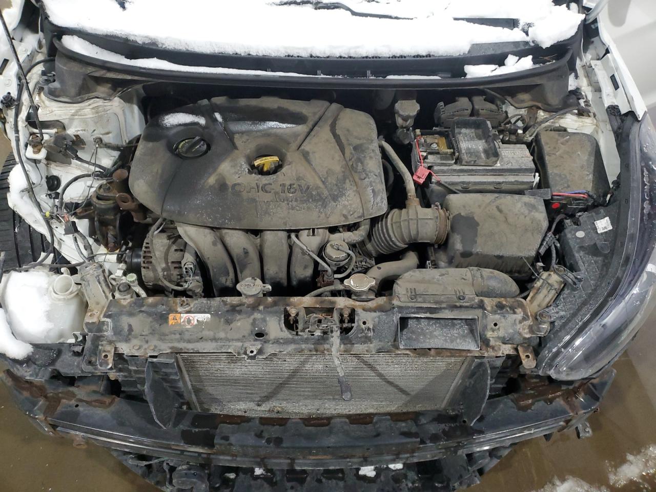 2013 Hyundai Elantra - Image 11