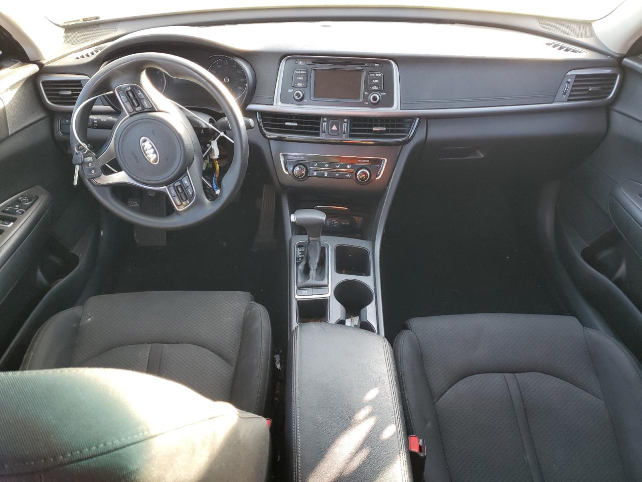 2017 Kia Optima - Image 8