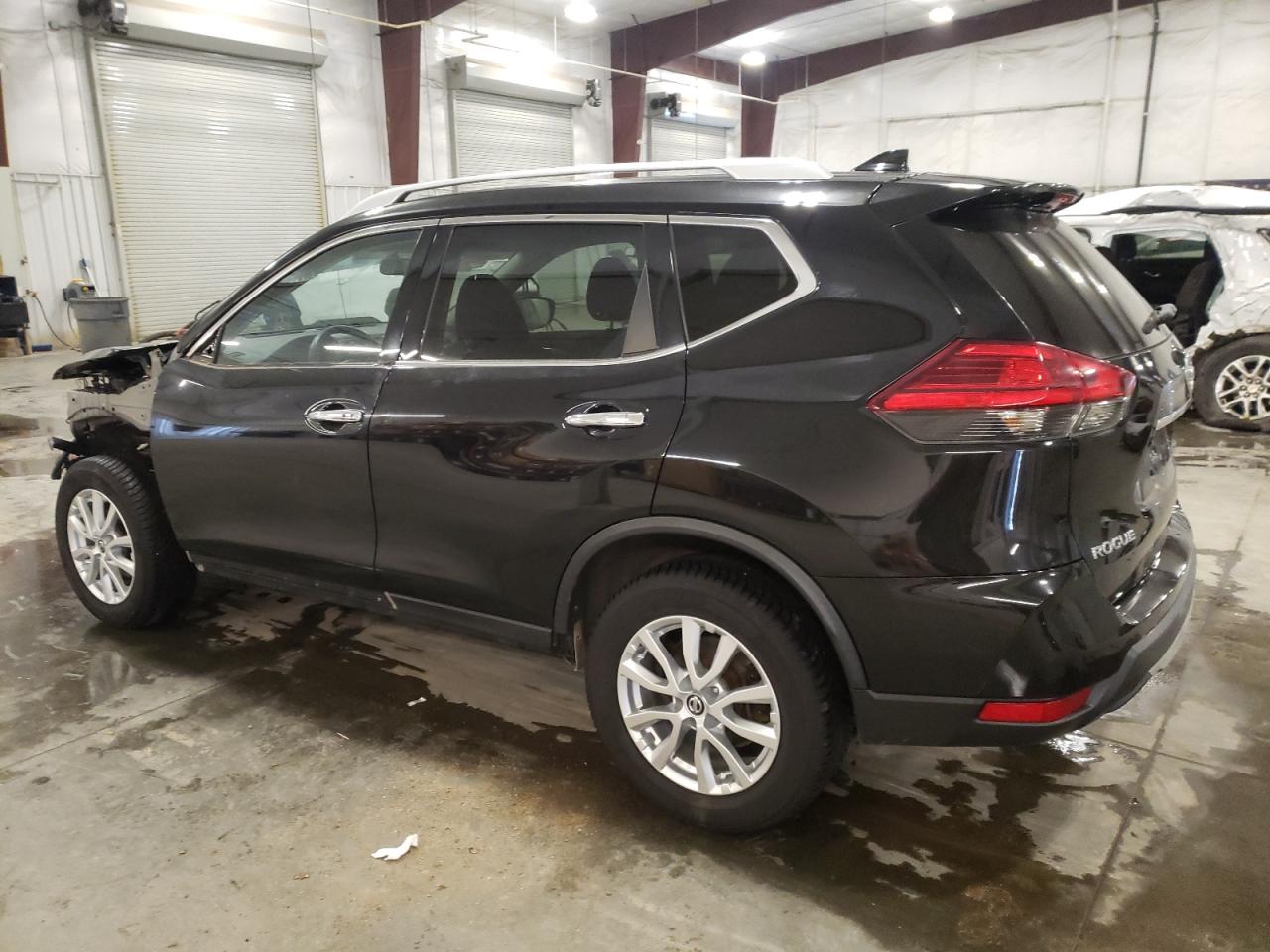 2017 Nissan Rogue - Image 2