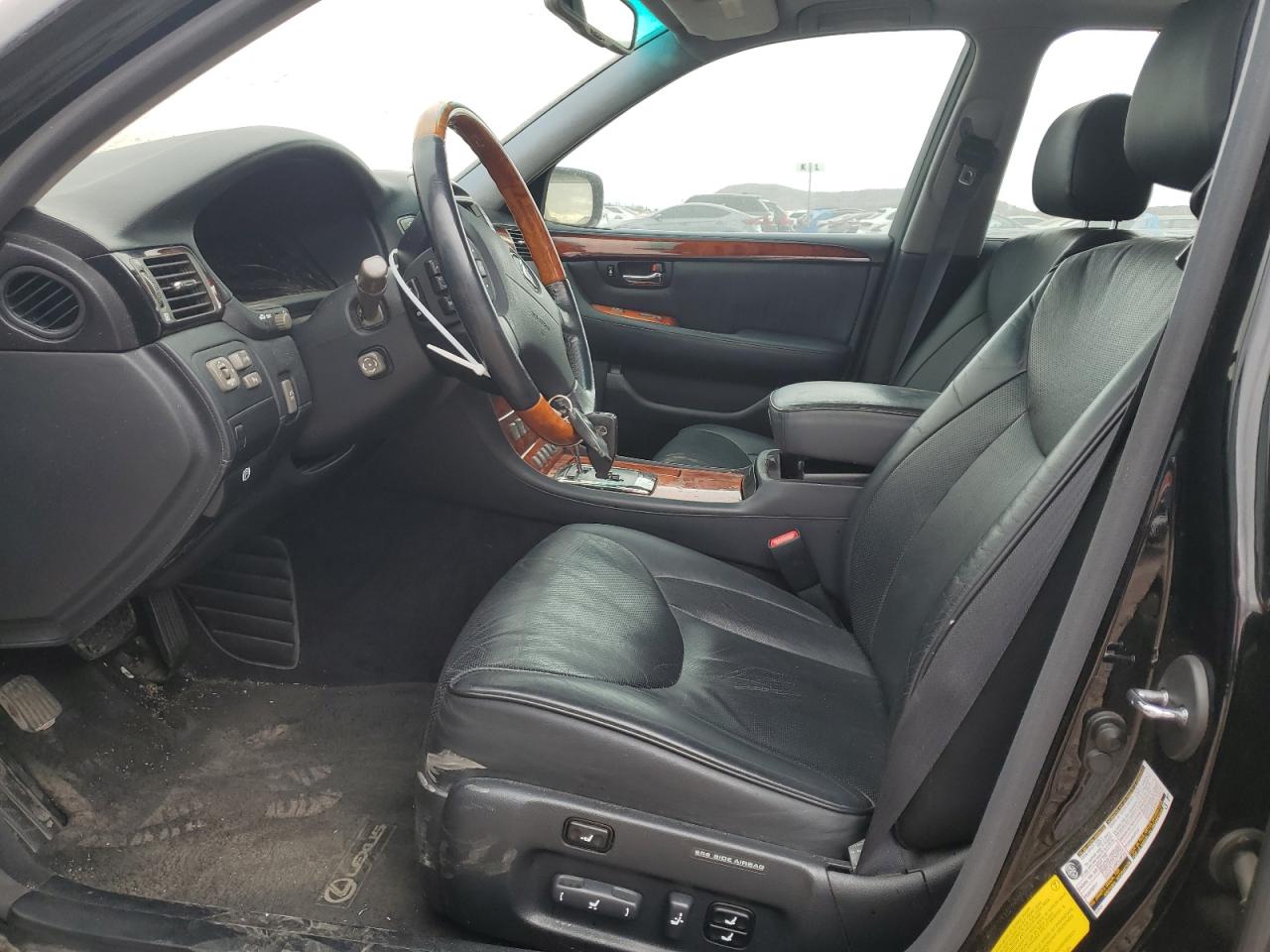2004 Lexus LS - Image 7