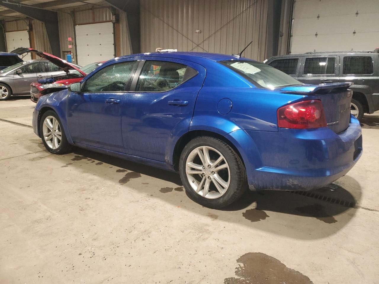 2014 Dodge Avenger - Image 2