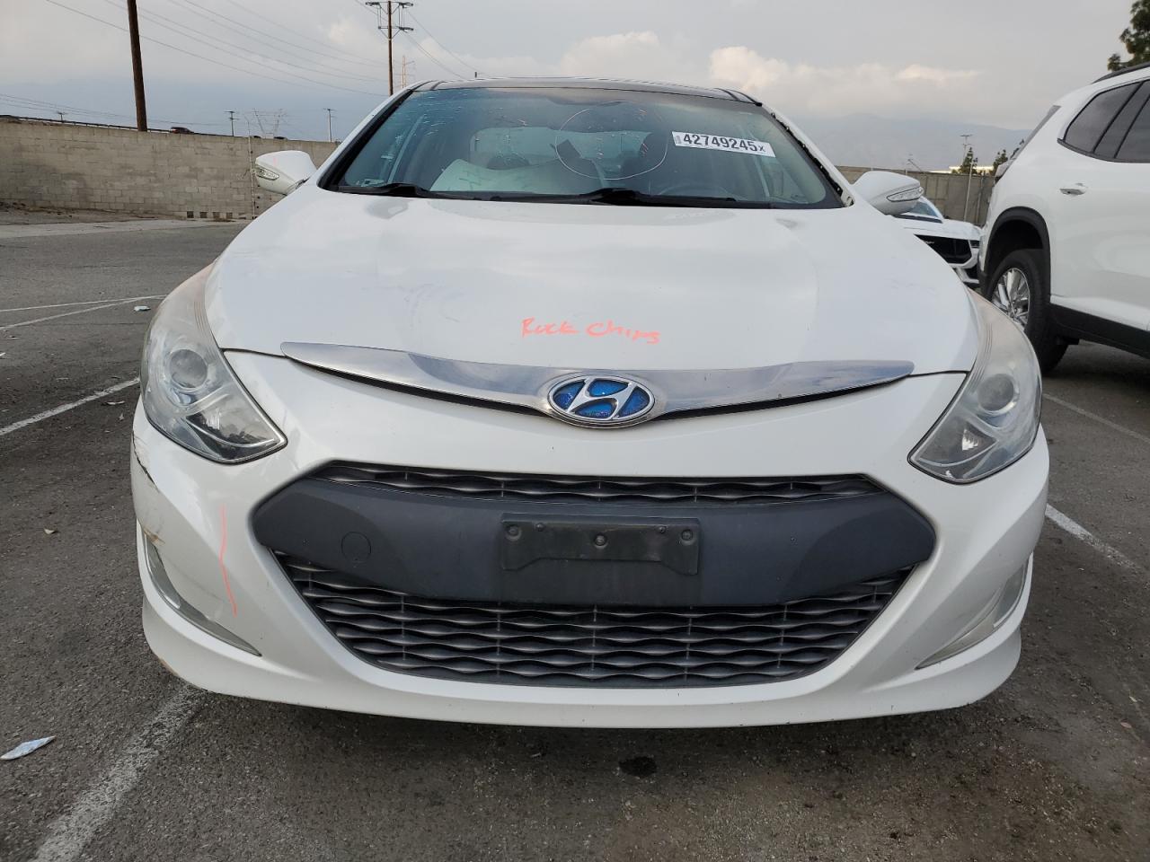 2012 Hyundai Sonata - Image 5