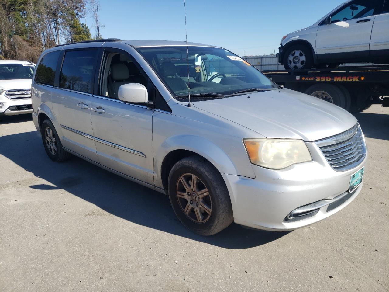 2011 Chrysler Town & Country - Image 4