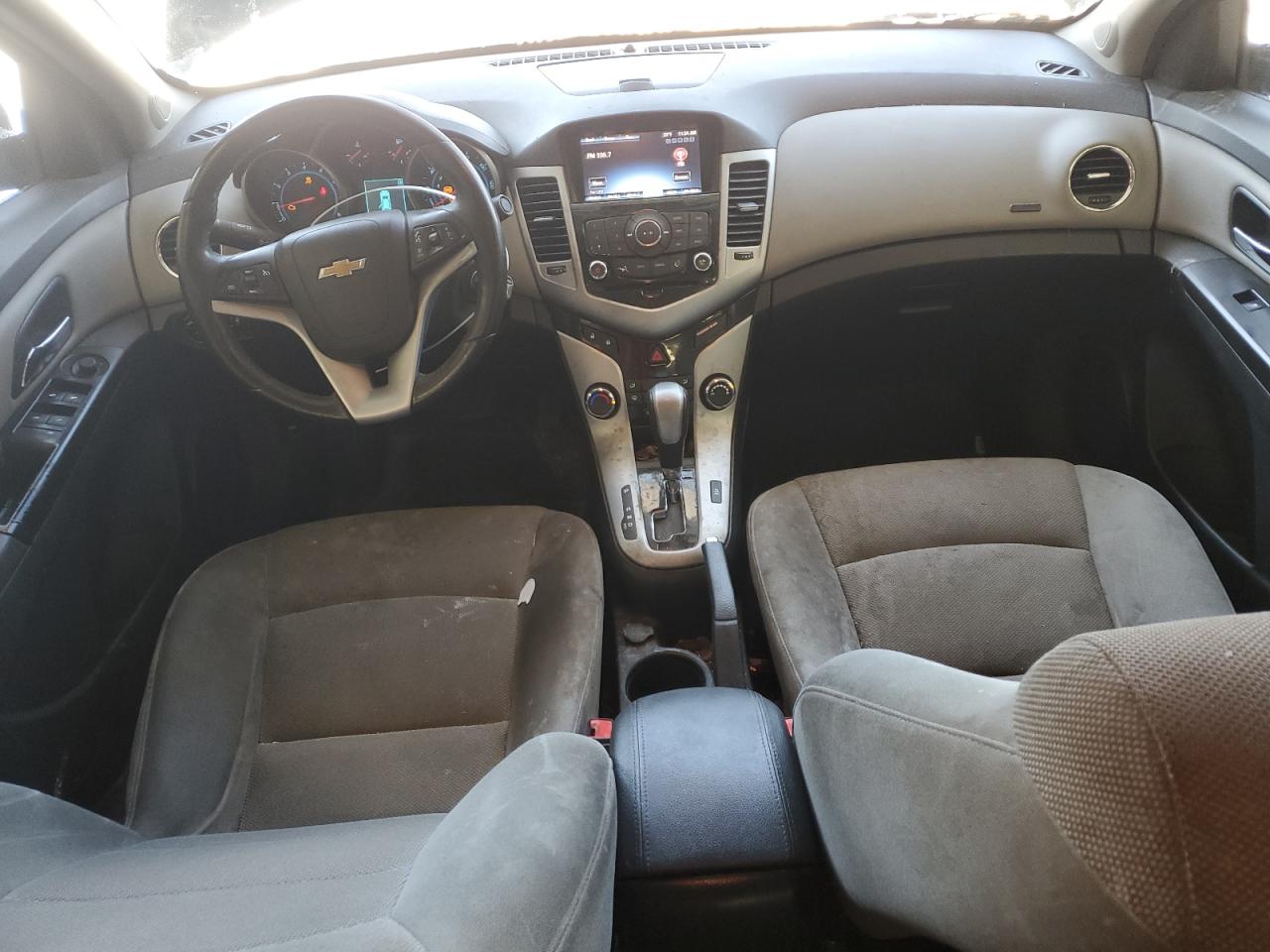 2014 Chevrolet Cruze - Image 8