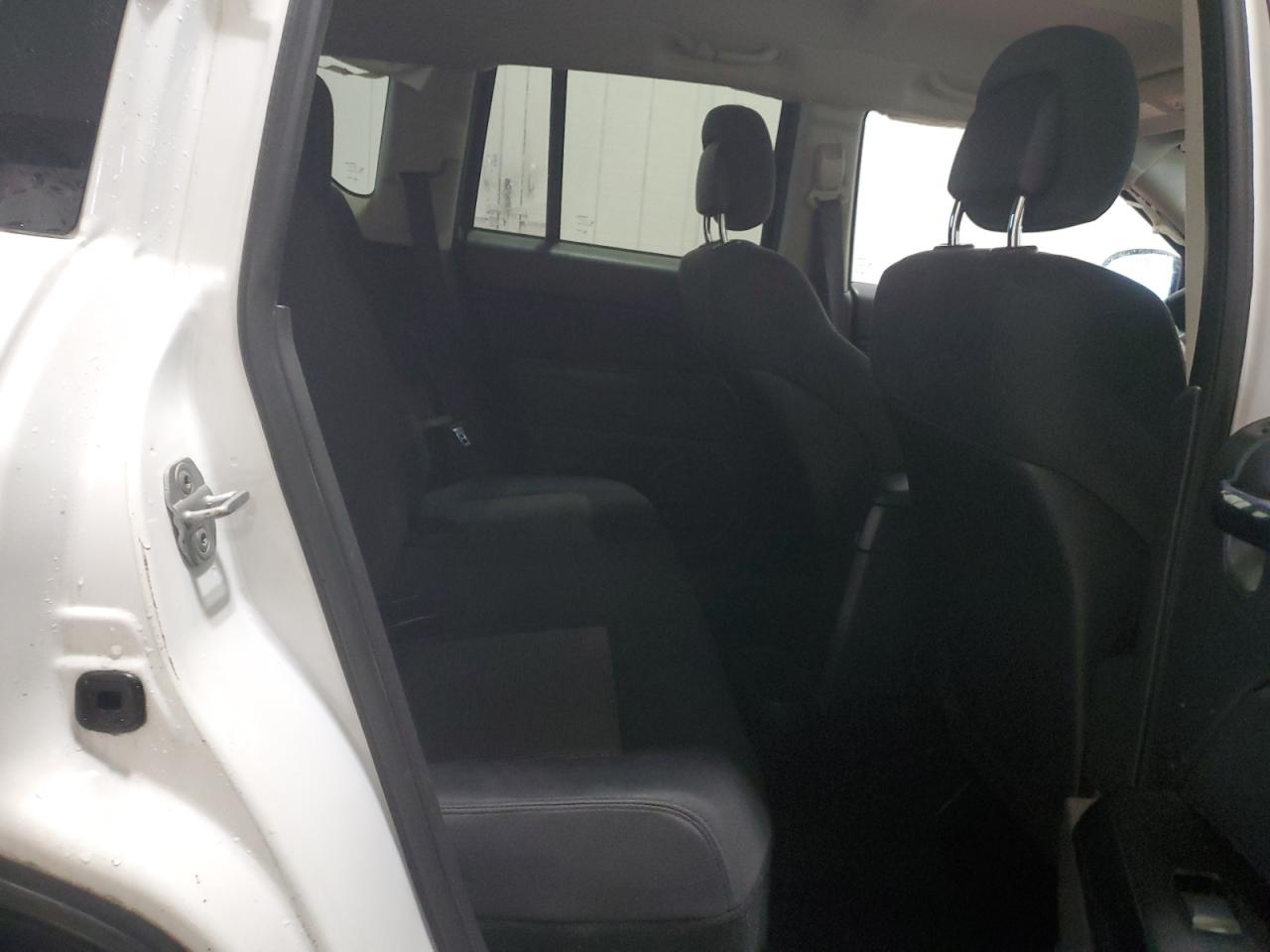 2012 Jeep Compass - Image 11
