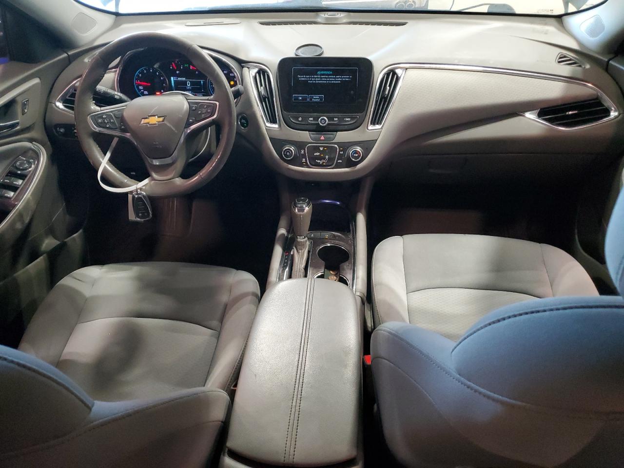 2018 Chevrolet Malibu - Image 8