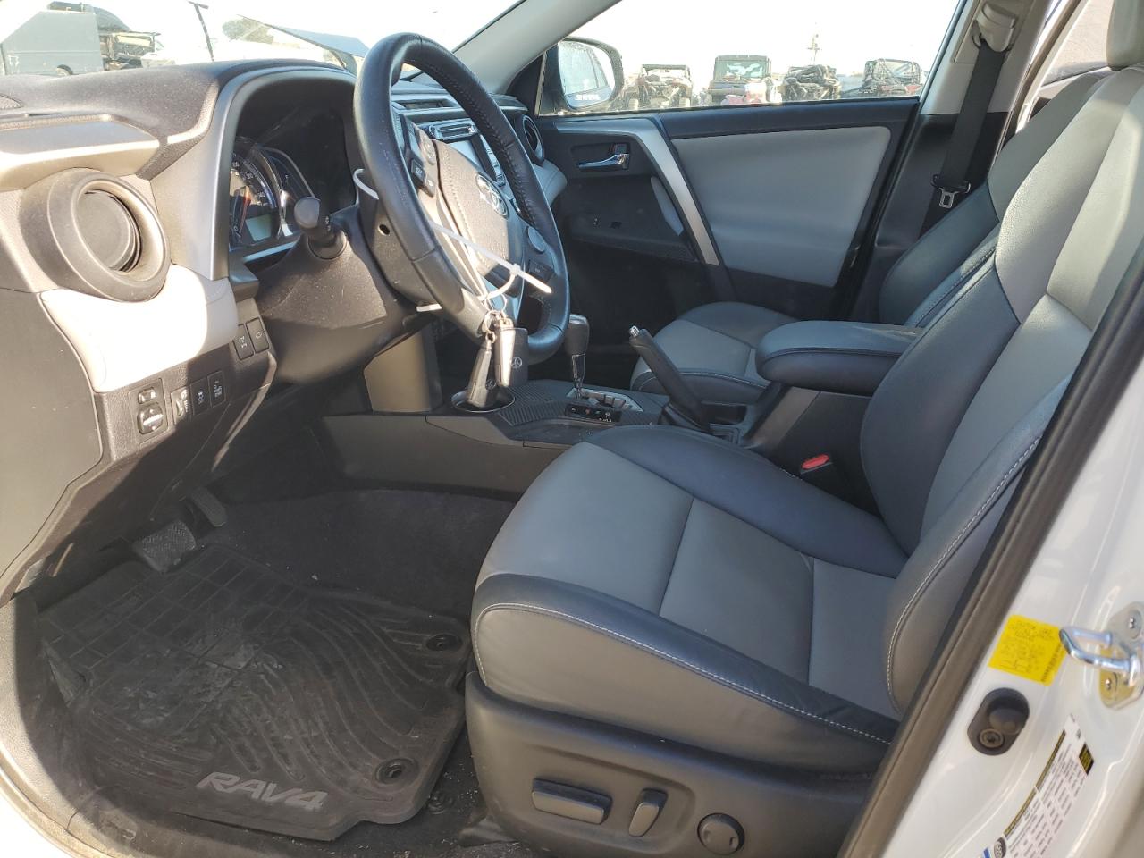 2015 Toyota RAV 4 - Image 7