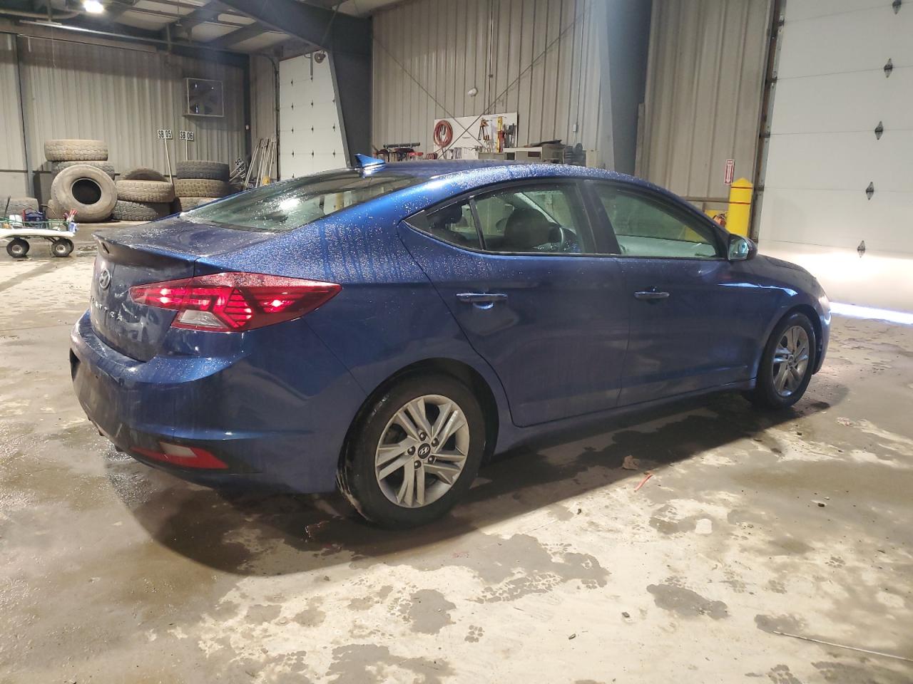 2020 Hyundai Elantra - Image 3