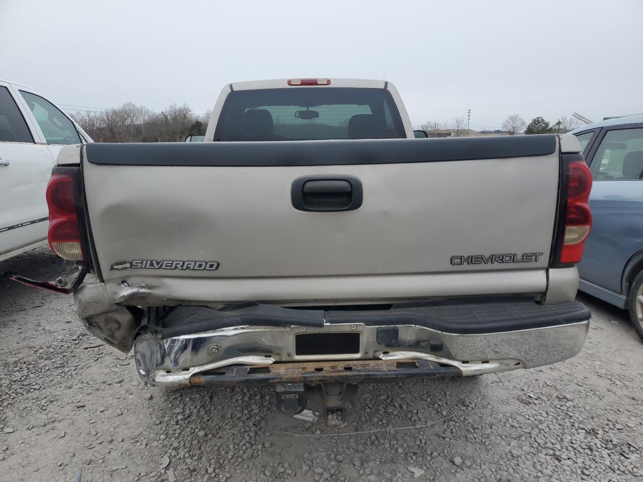 2004 Chevrolet Silverado - Image 6