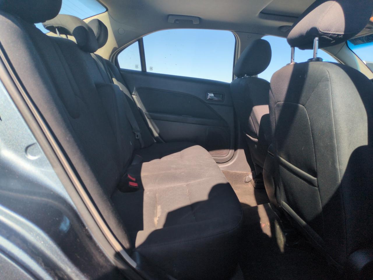 2011 Ford Fusion - Image 10