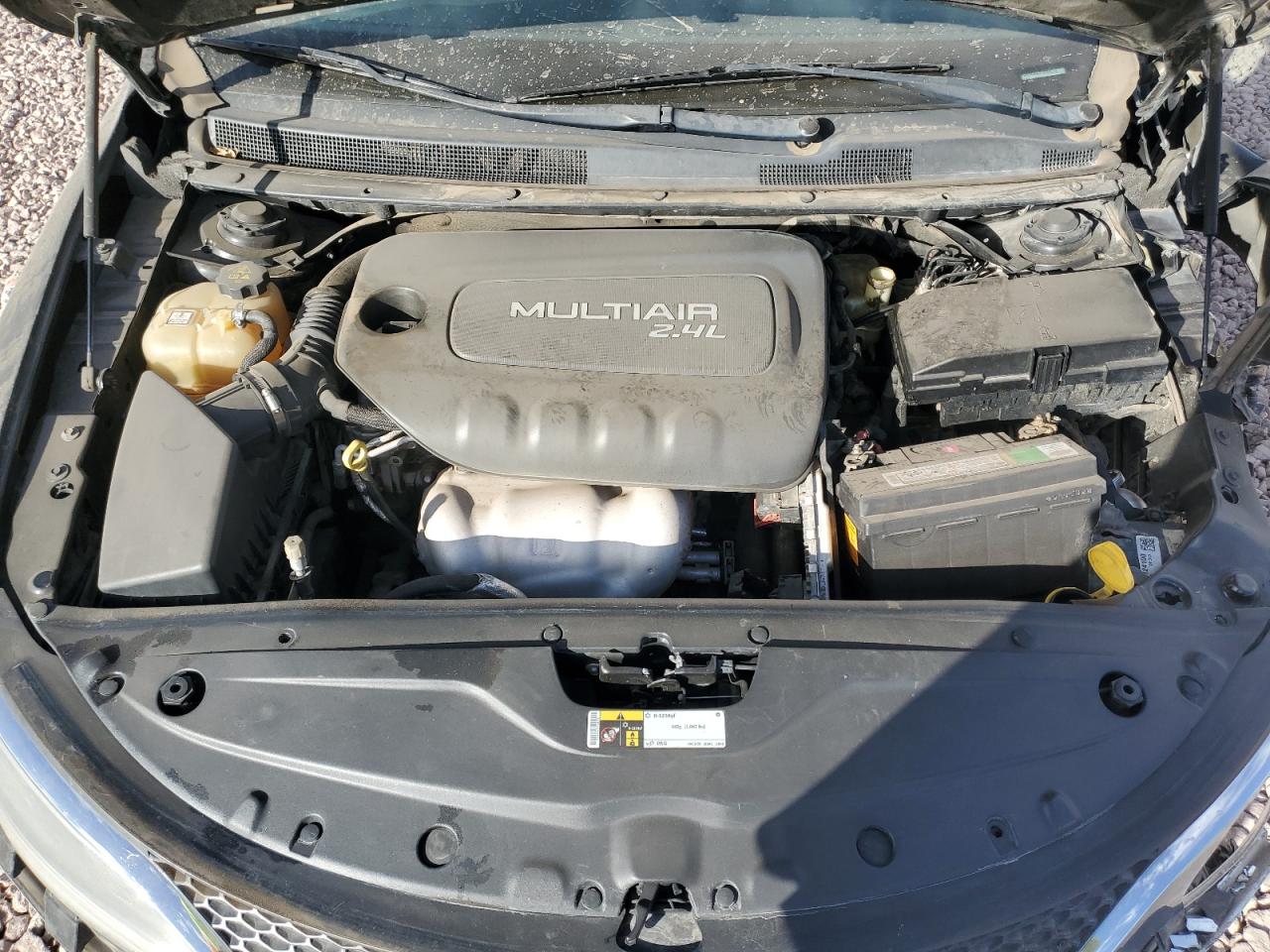2015 Chrysler 200 - Image 11