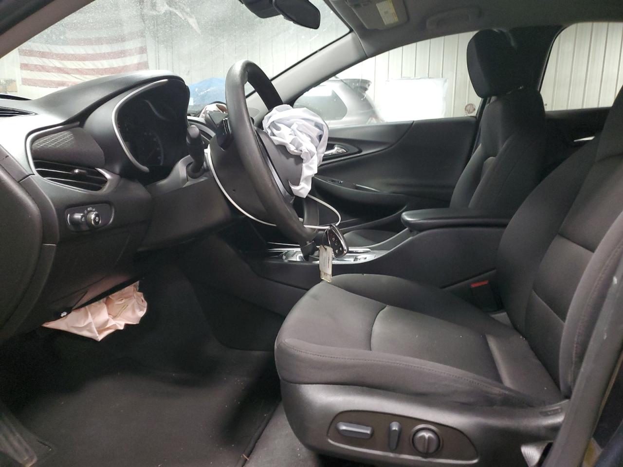2023 Chevrolet Malibu - Image 7