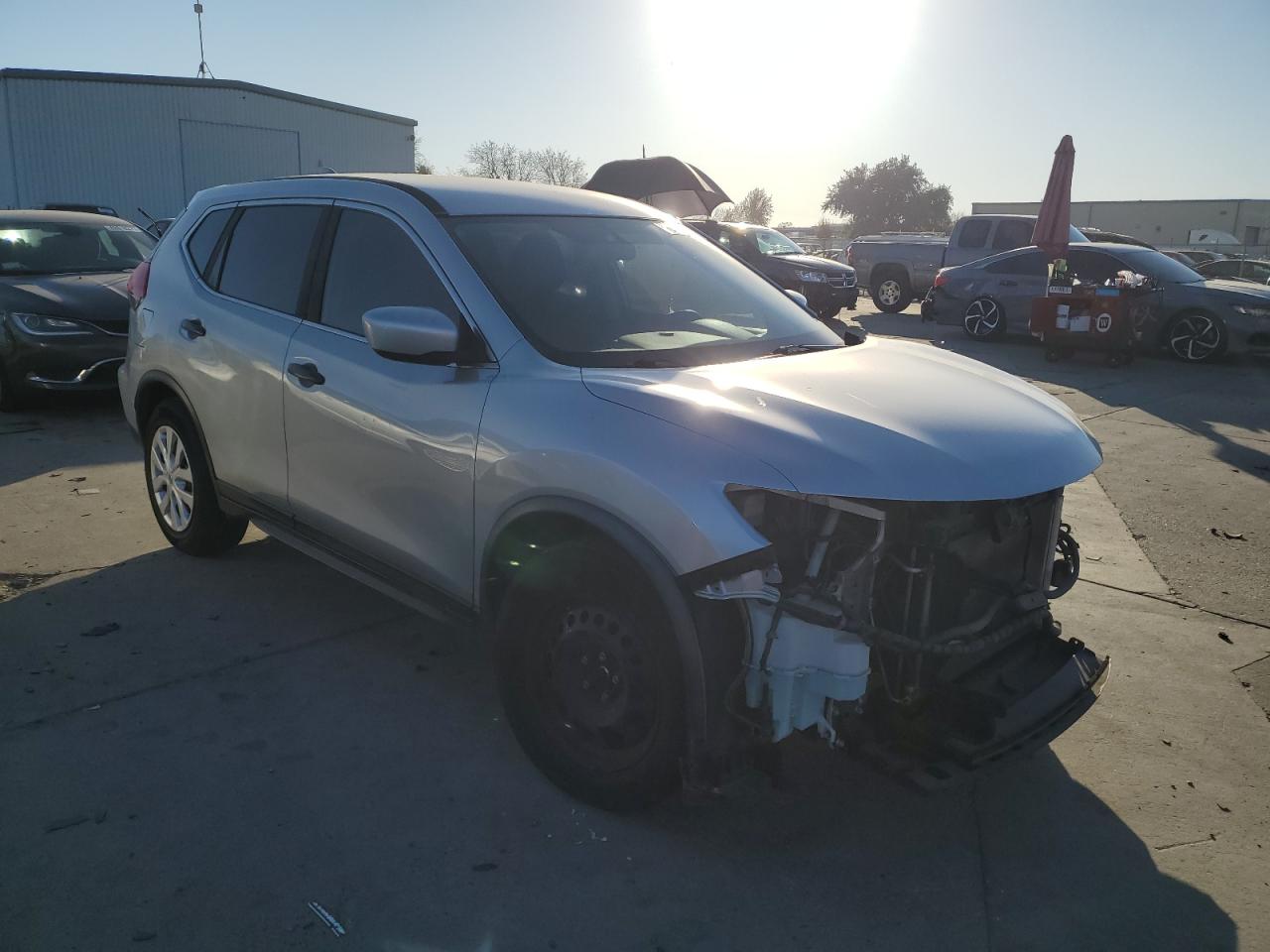 2017 Nissan Rogue - Image 4