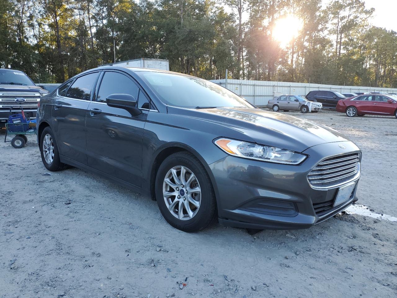 VIN 3FA6P0G72GR323989 2016 FORD FUSION no.4