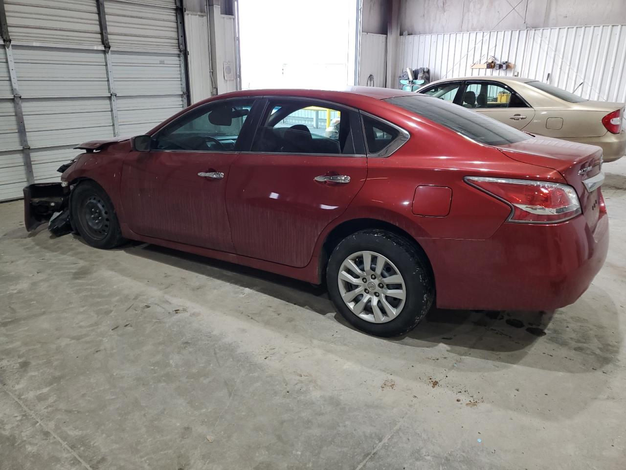 2014 Nissan Altima - Image 2