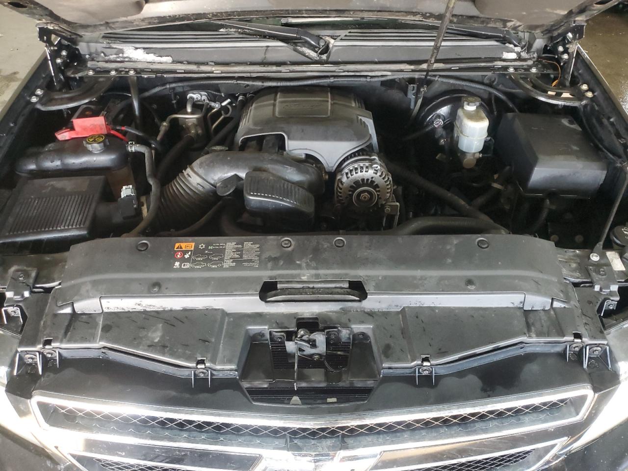 2012 Chevrolet Suburban - Image 12