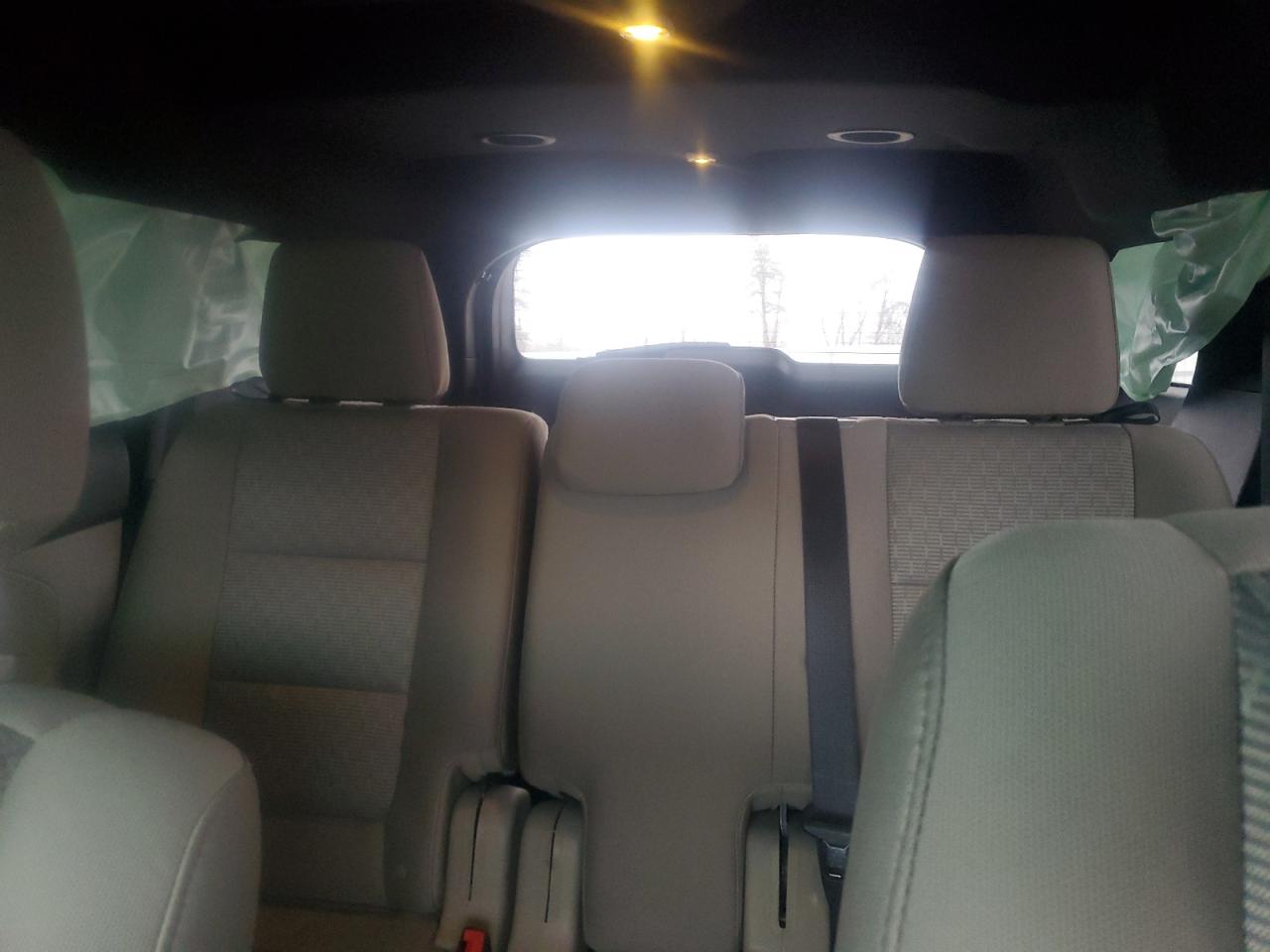 2015 Ford Explorer - Image 10