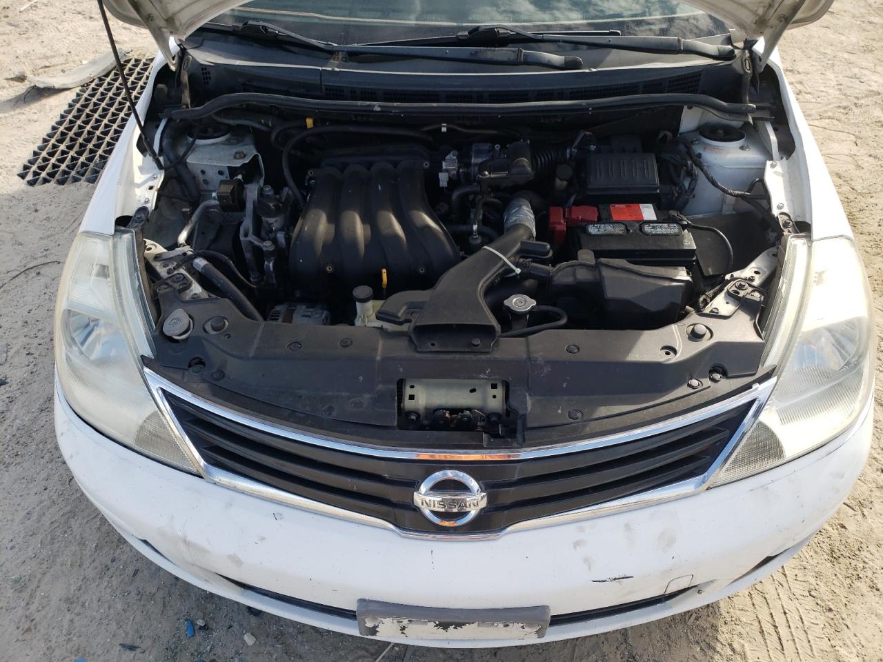 2010 Nissan Versa - Image 12