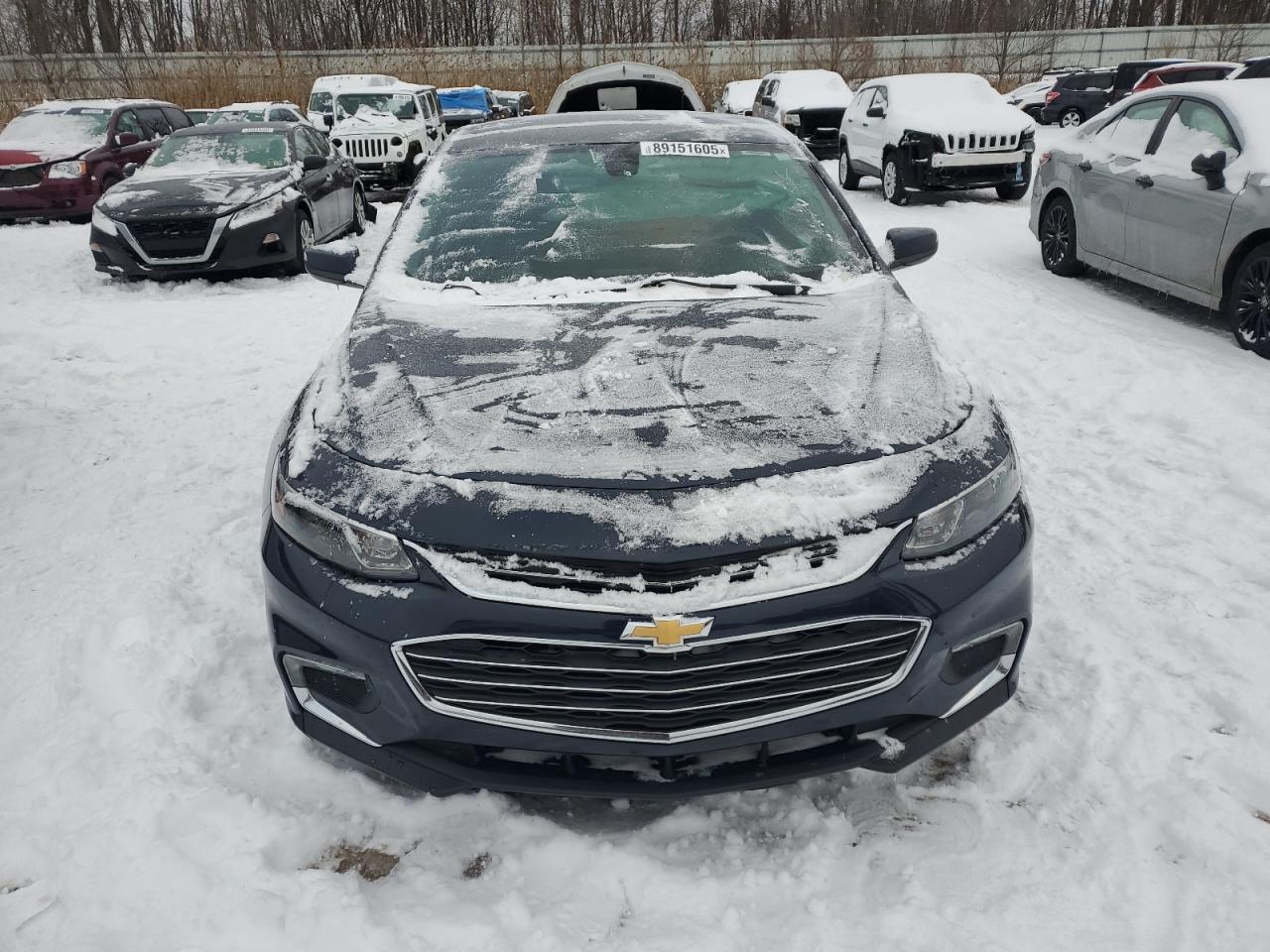 2017 Chevrolet Malibu - Image 5