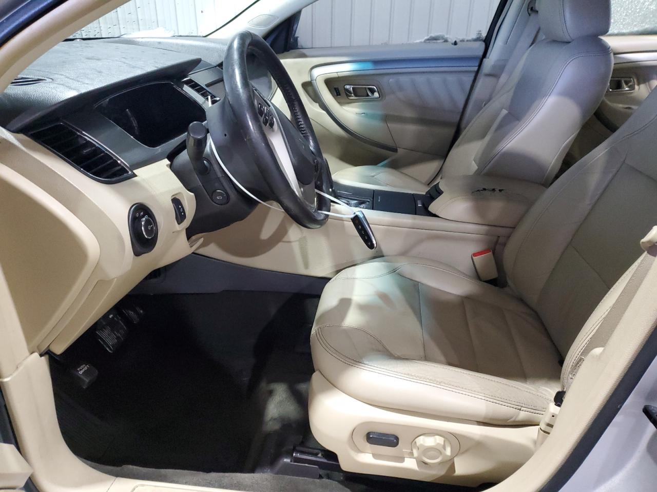 2015 Ford Taurus - Image 7