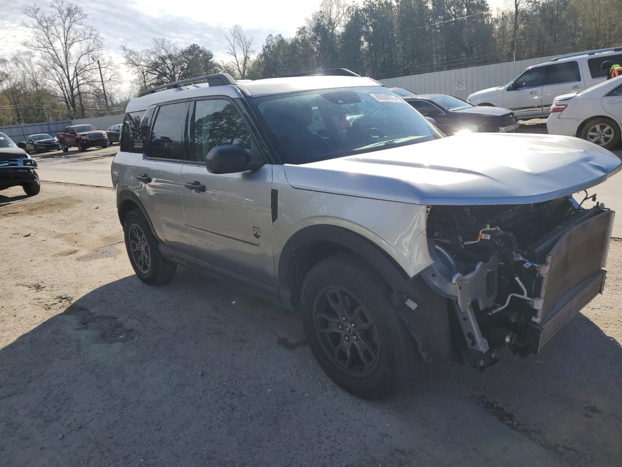 2022 Ford Bronco - Image 4