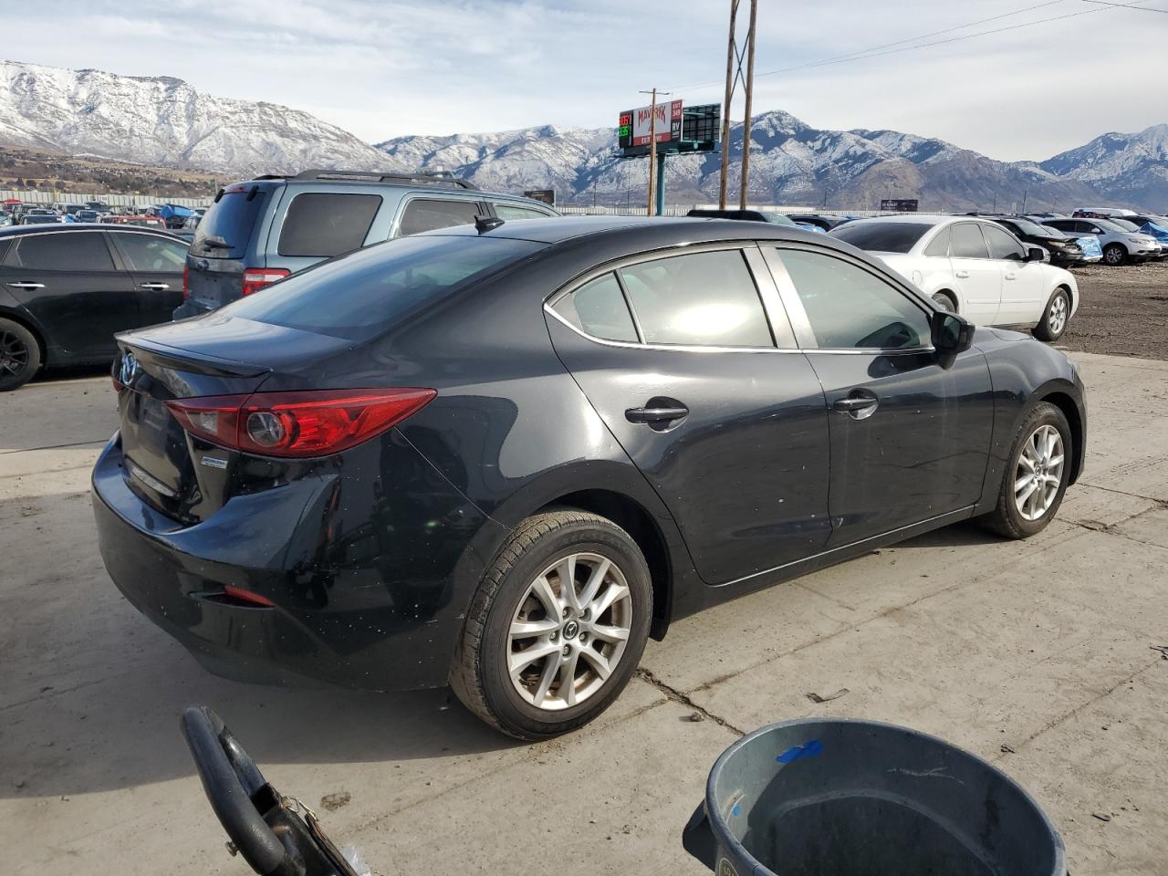 VIN 3MZBM1W76GM277831 2016 MAZDA 3 no.3