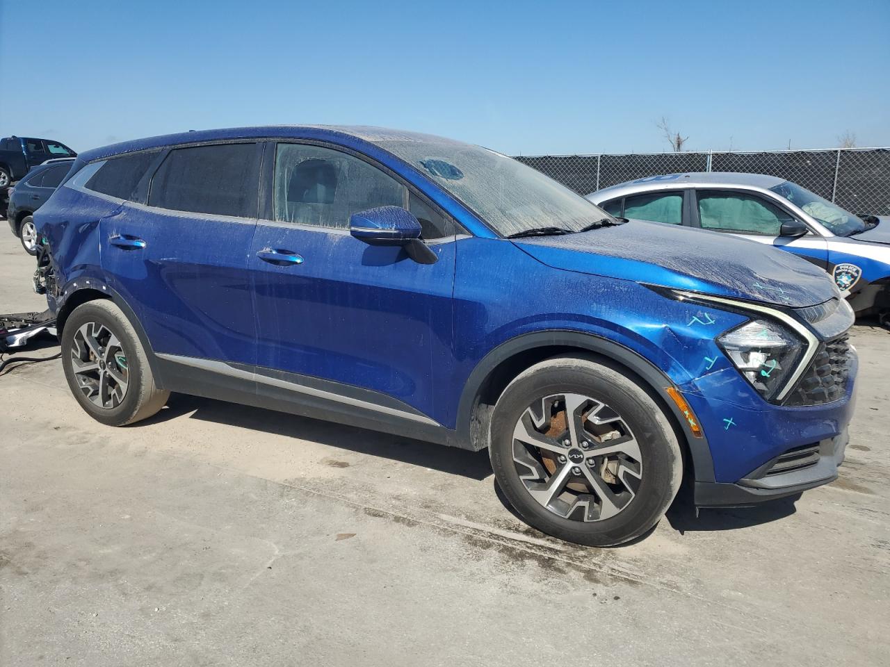 2023 Kia Sportage - Image 4