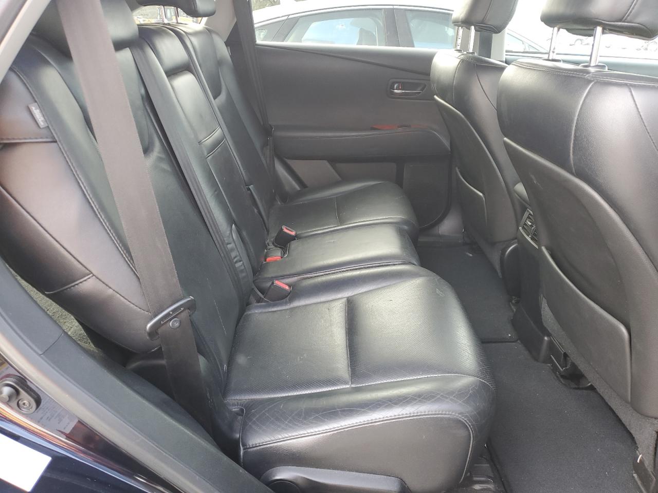 2010 Lexus RX - Image 11