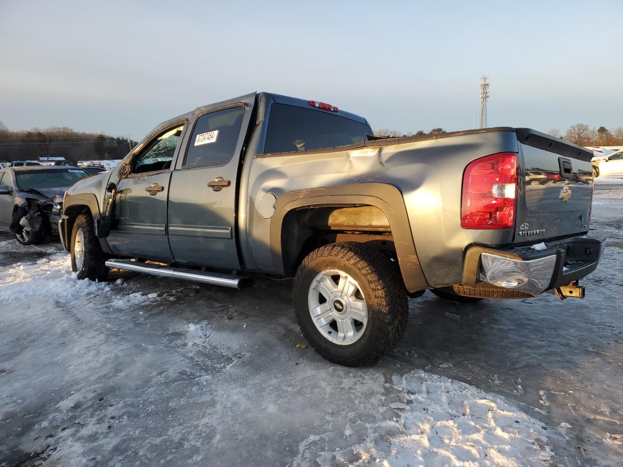 2013 Chevrolet Silverado - Image 2
