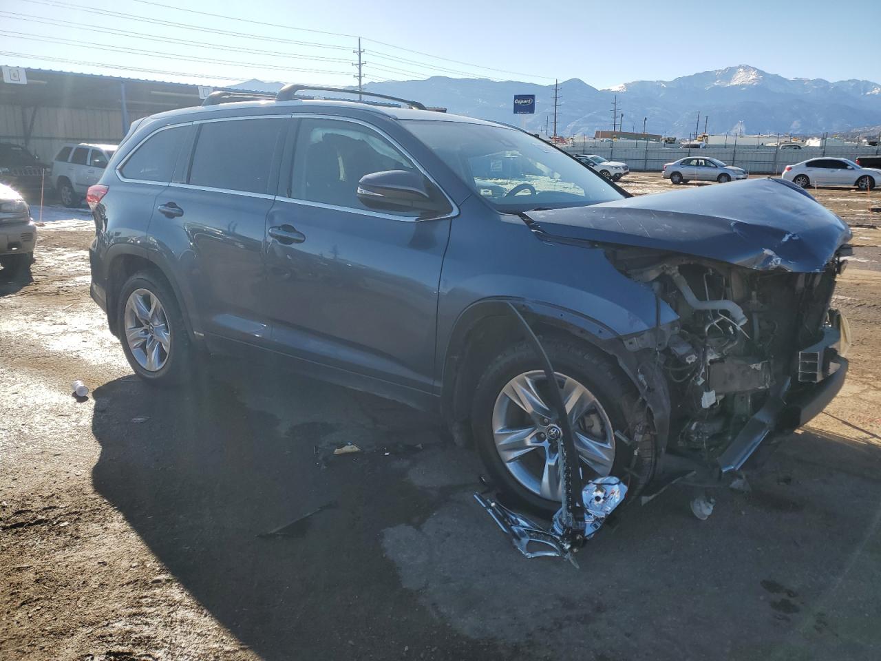 2017 Toyota Highlander - Image 4