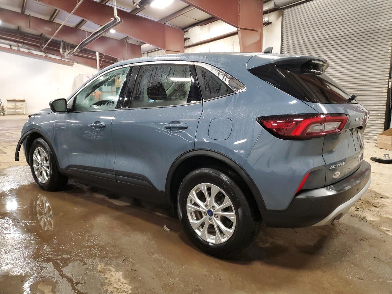 2023 Ford Escape - Image 2