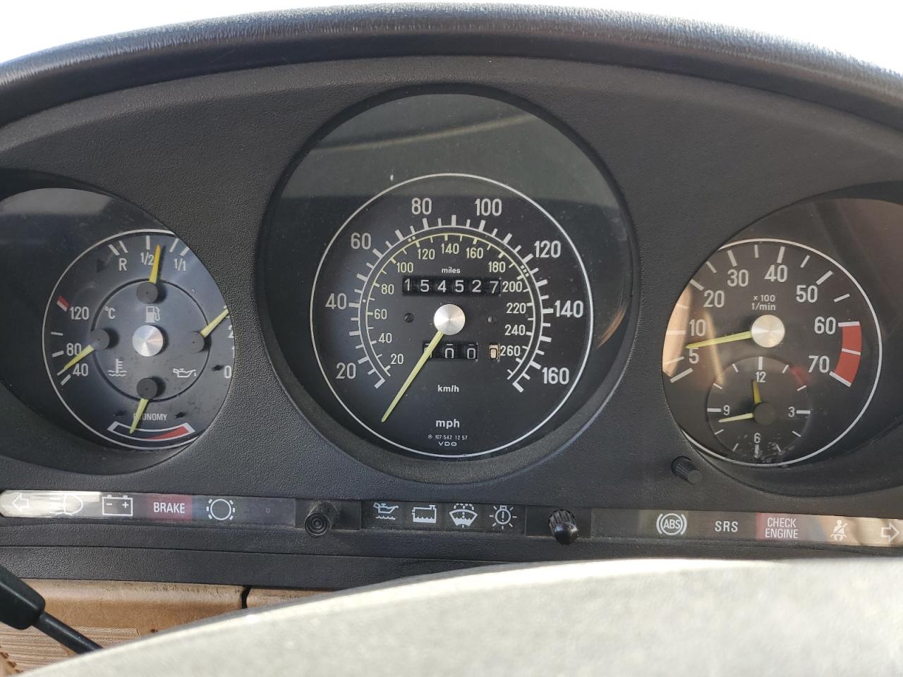 1988 Mercedes-Benz 560 Sl VIN: WDBBA48D3JA075404 Lot: 87551575