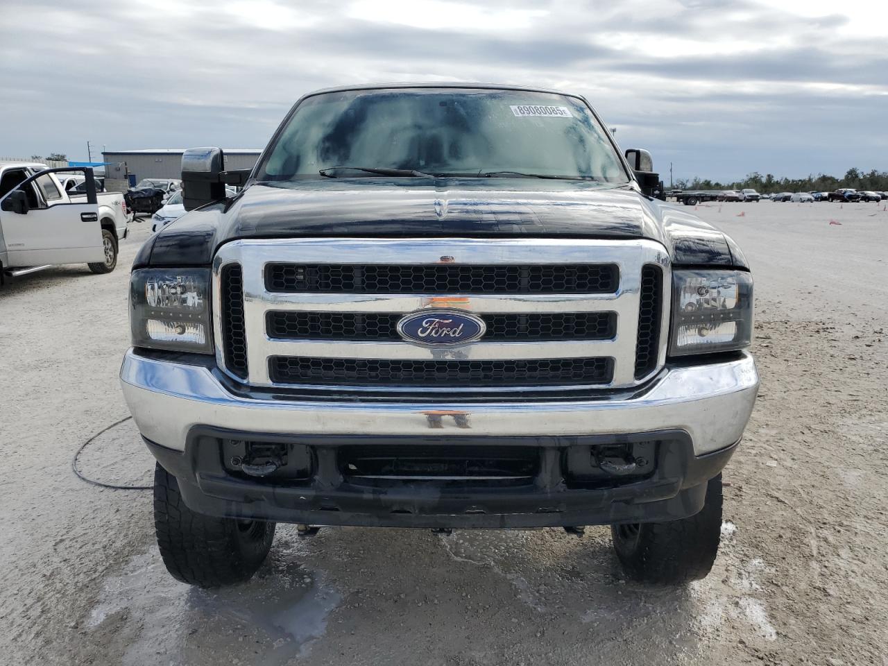 2003 Ford F250 - Image 5