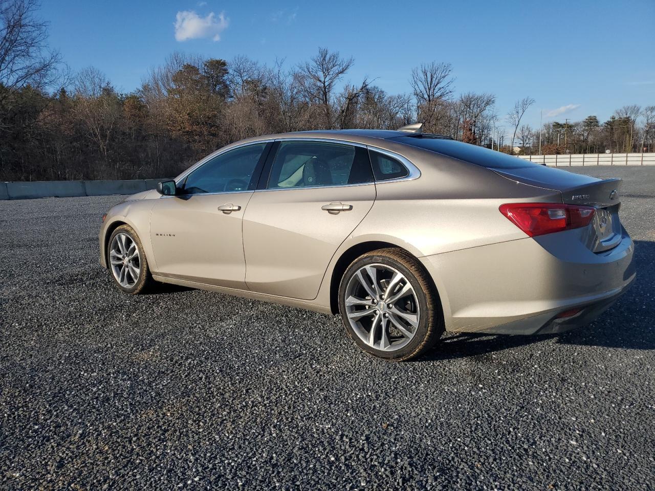 2023 Chevrolet Malibu - Image 2