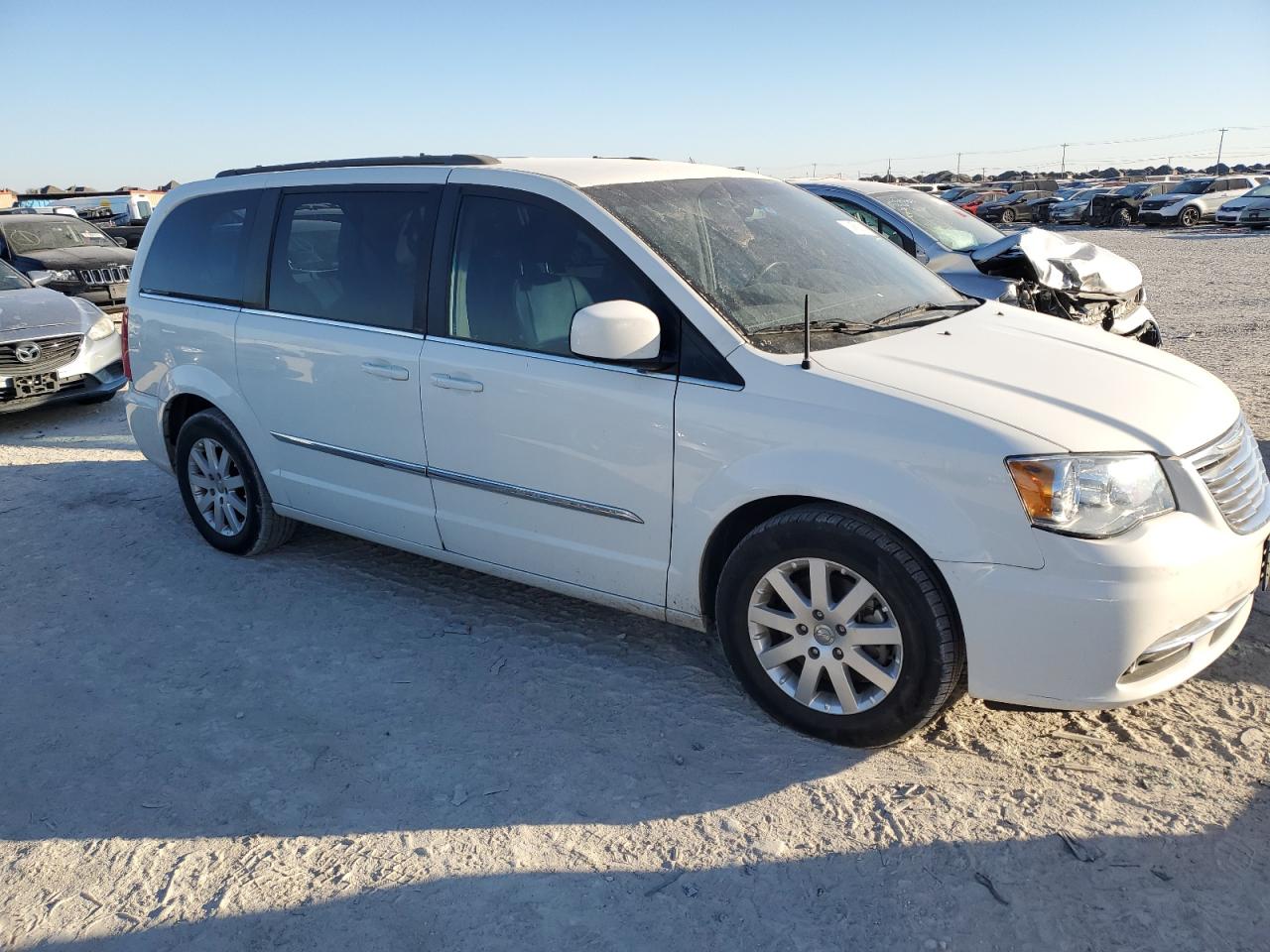 2013 Chrysler Town & Country - Image 4