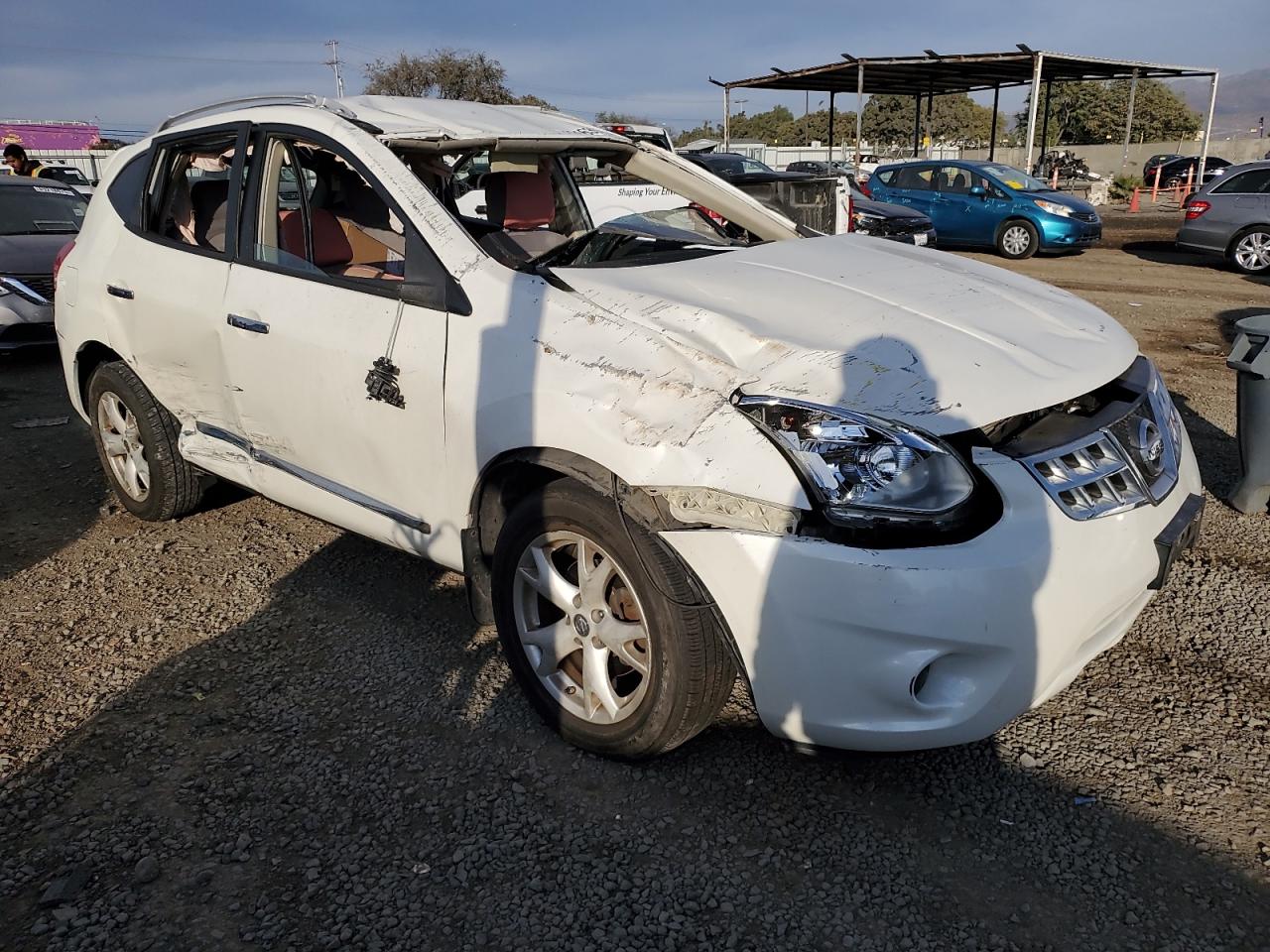 2011 Nissan Rogue - Image 4