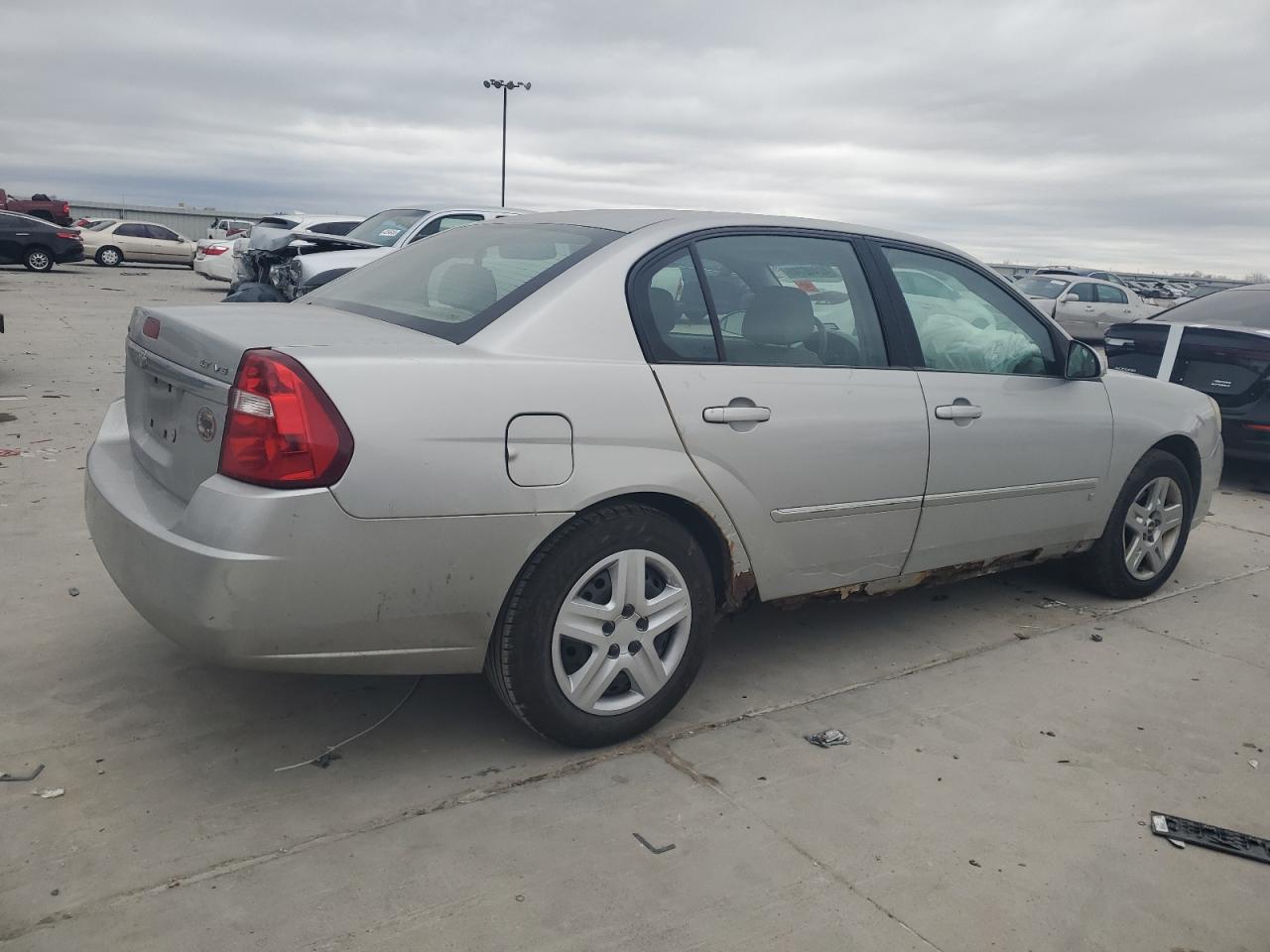 2006 Chevrolet Malibu - Image 3