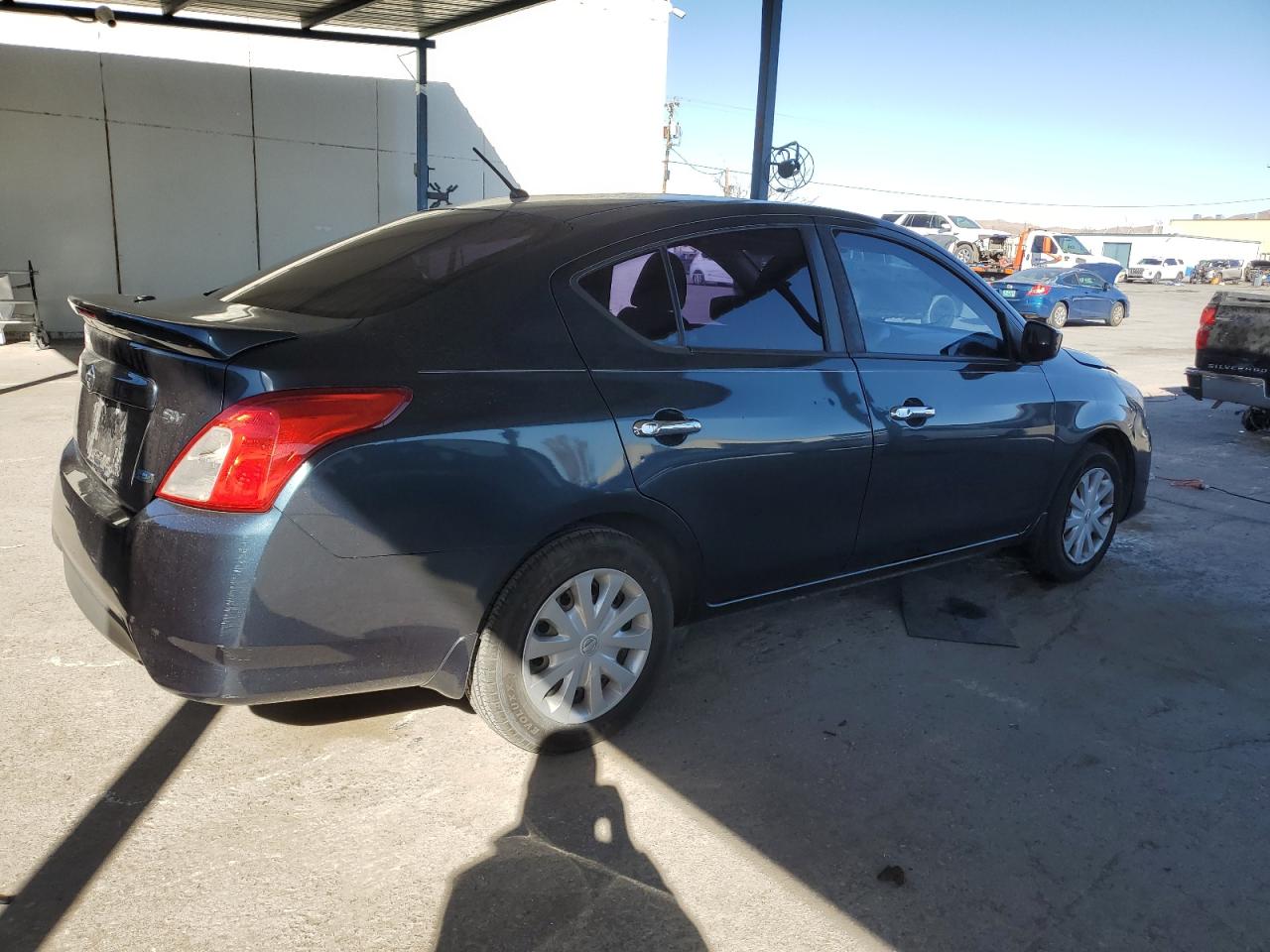 2015 Nissan Versa - Image 3