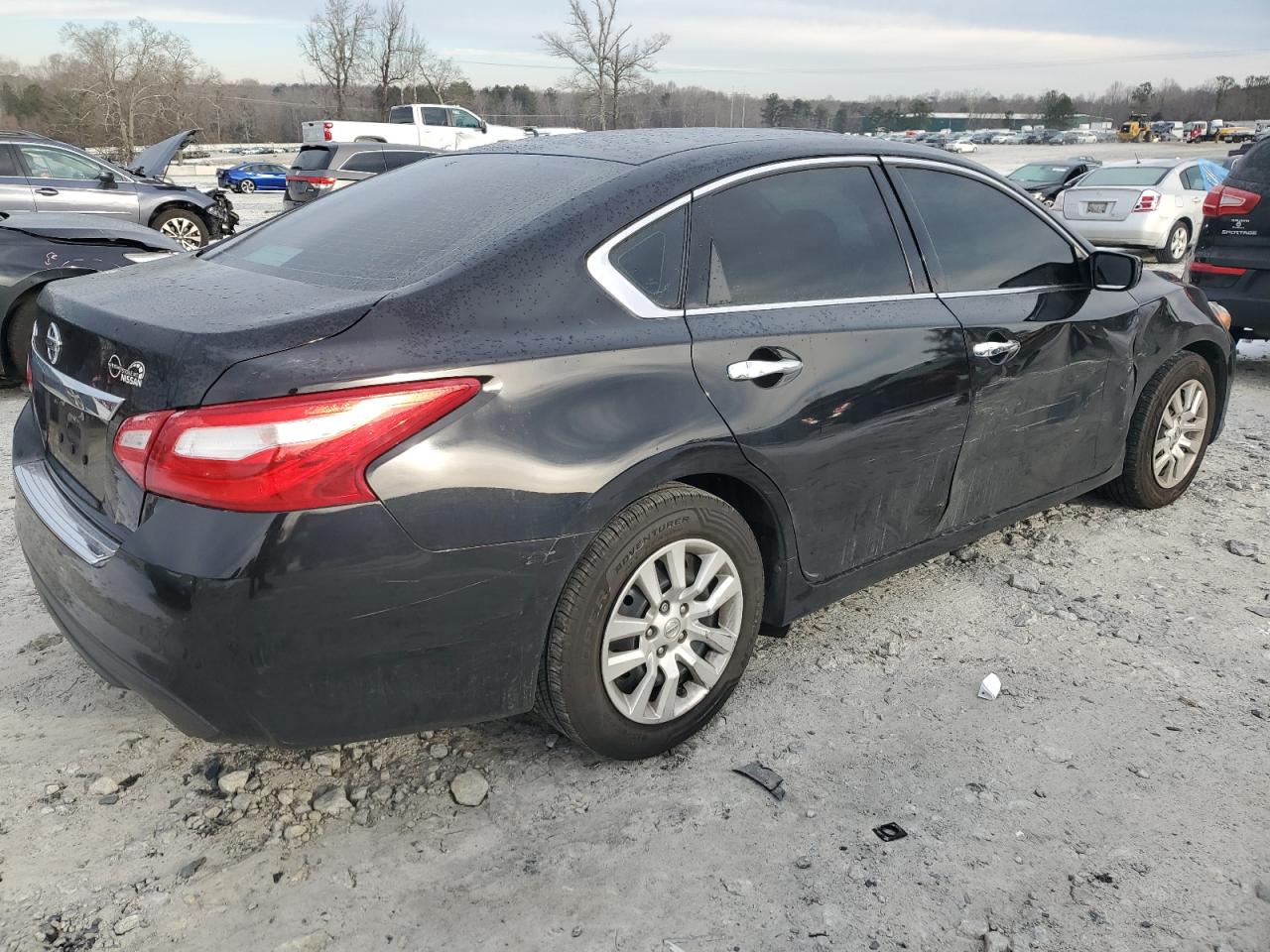 2017 Nissan Altima - Image 3