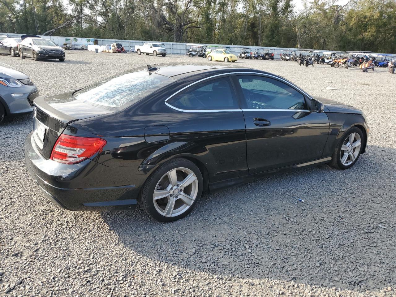 VIN WDDGJ4HB8FG380137 2015 MERCEDES-BENZ C-CLASS no.3