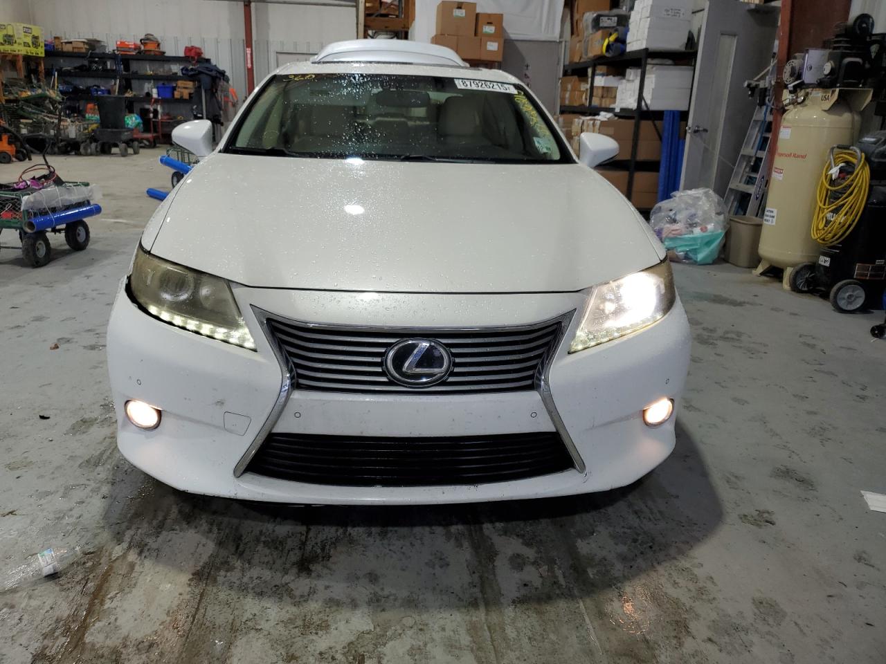 2013 Lexus ES - Image 5