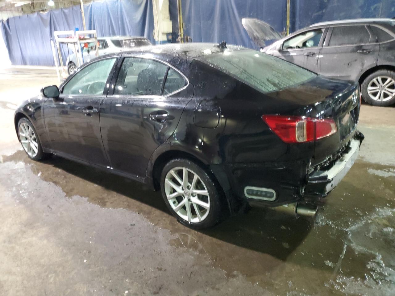 2011 Lexus IS - Image 2