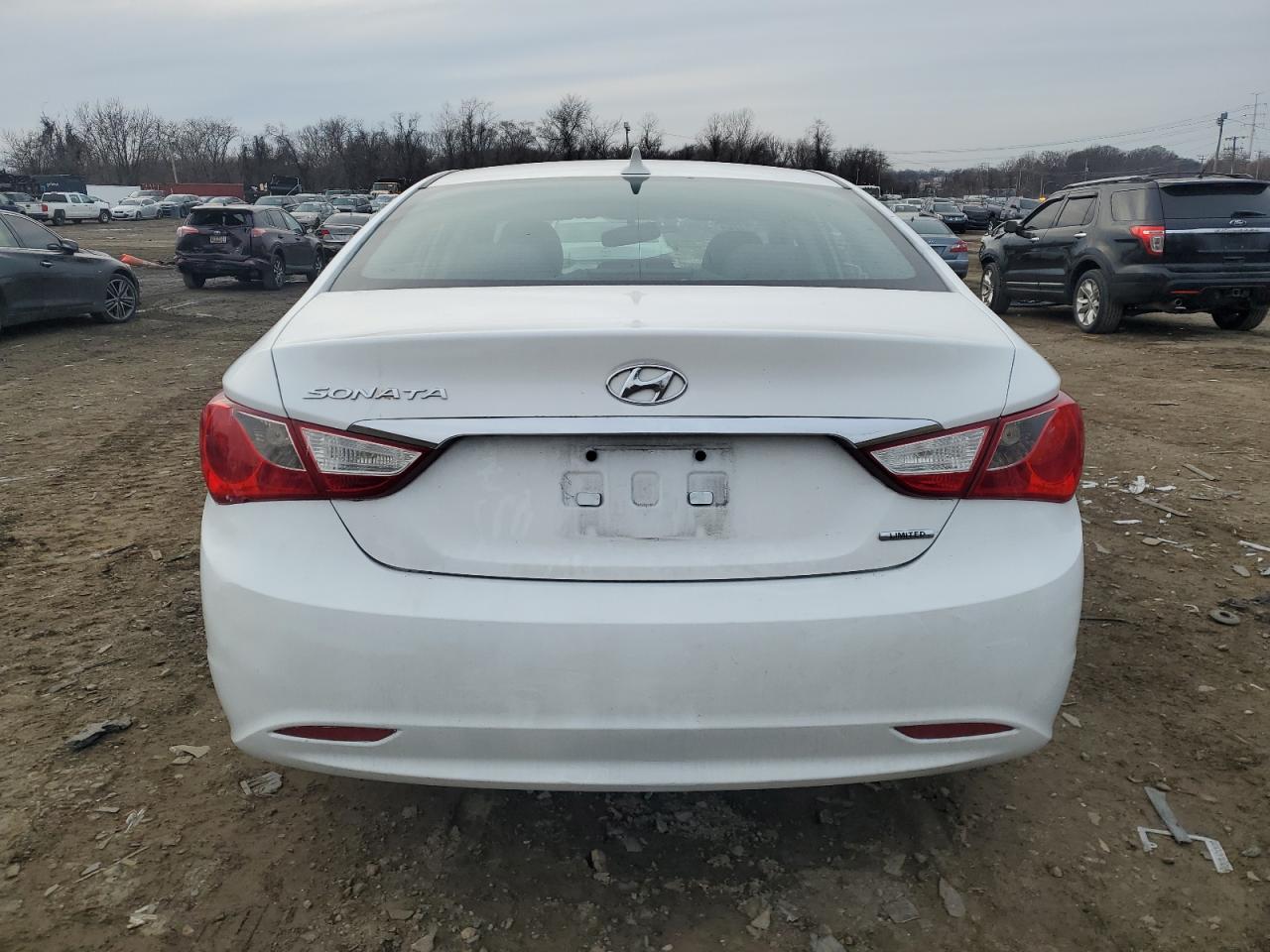 2011 Hyundai Sonata - Image 6