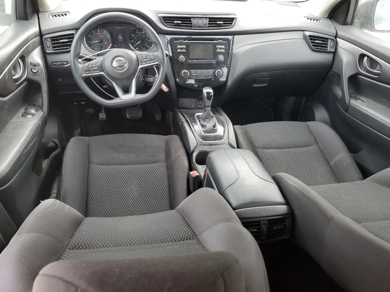 2017 Nissan Rogue - Image 8