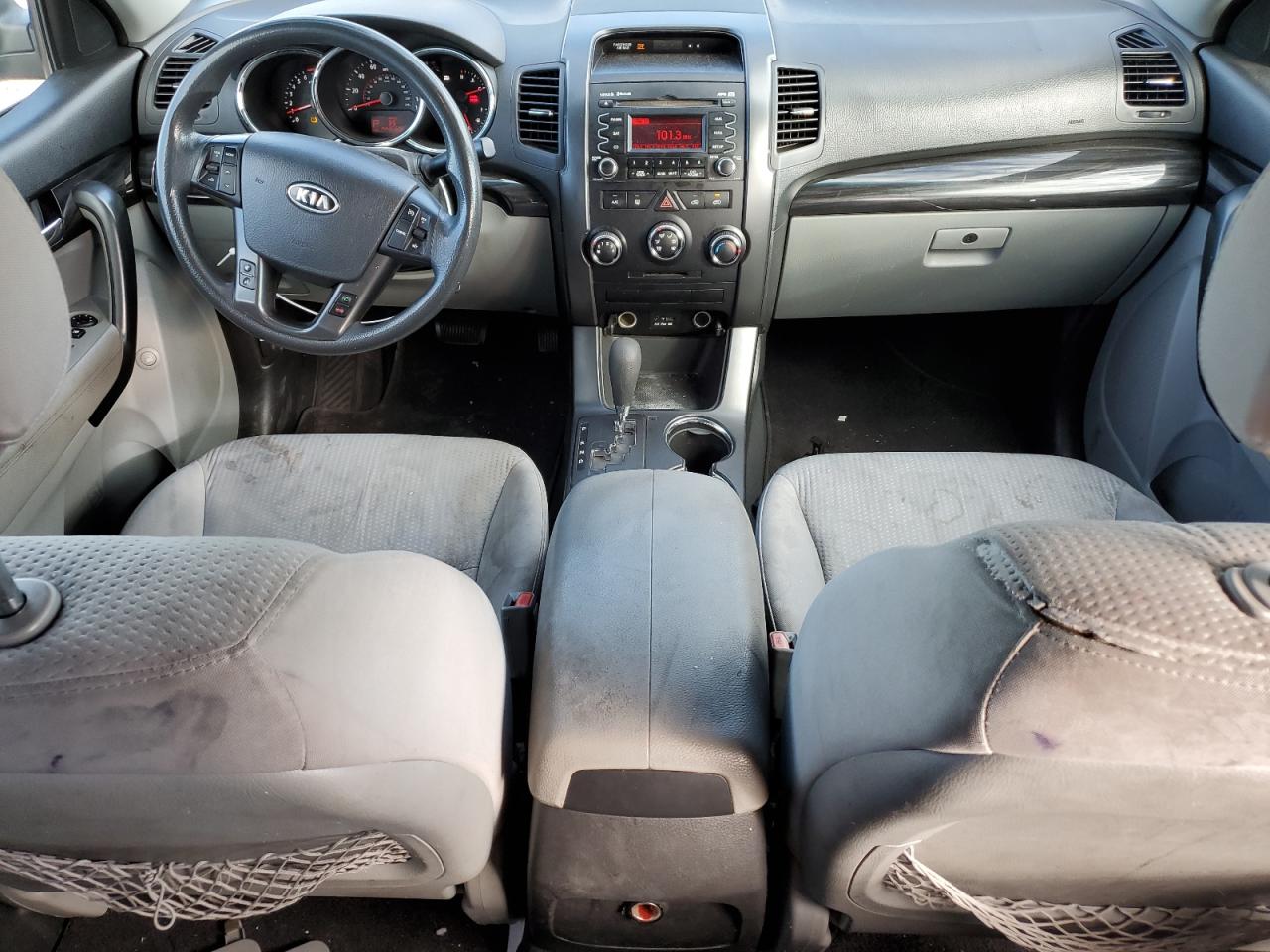 2011 Kia Sorento - Image 8