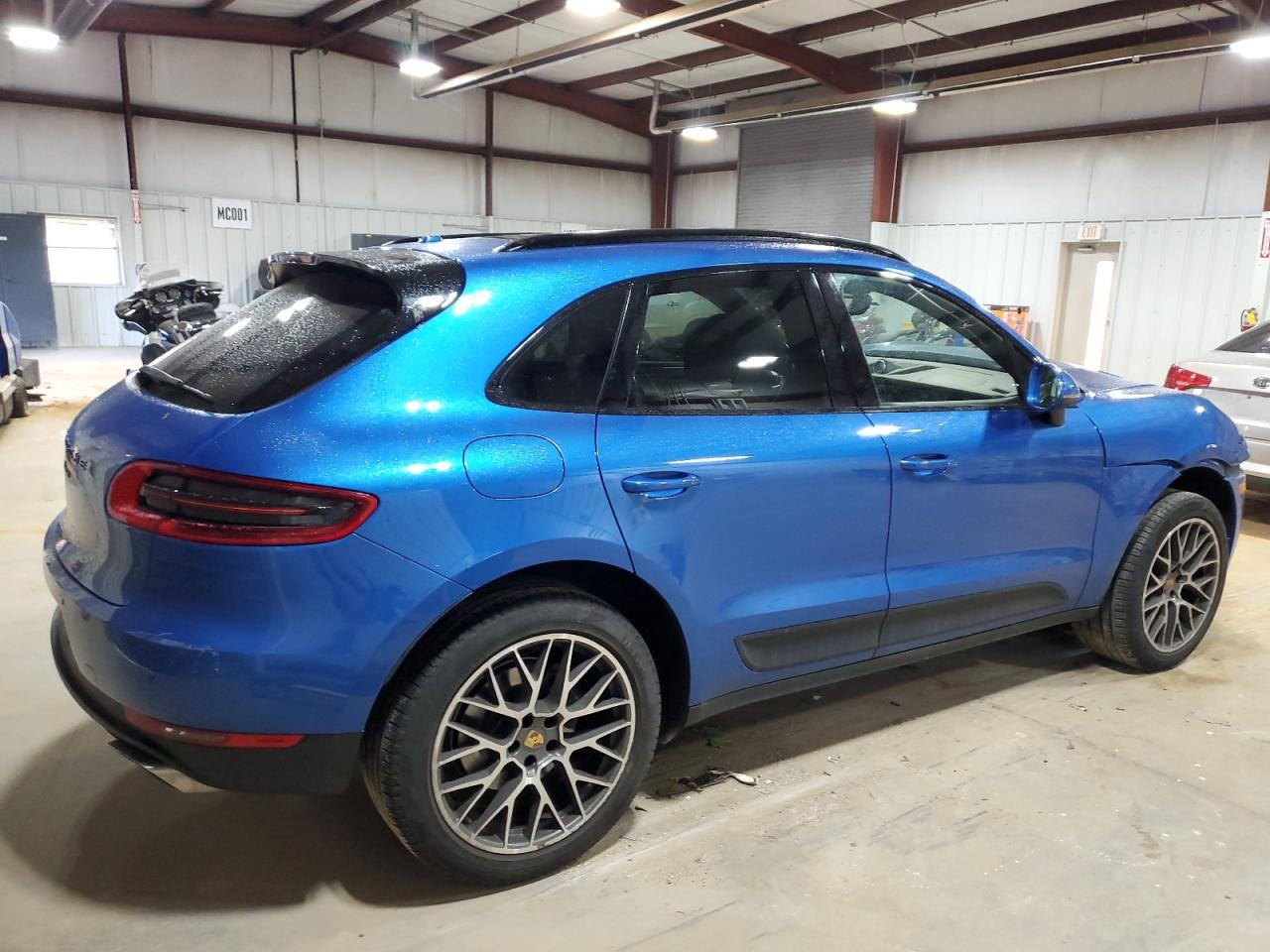2017 Porsche Macan - Image 3