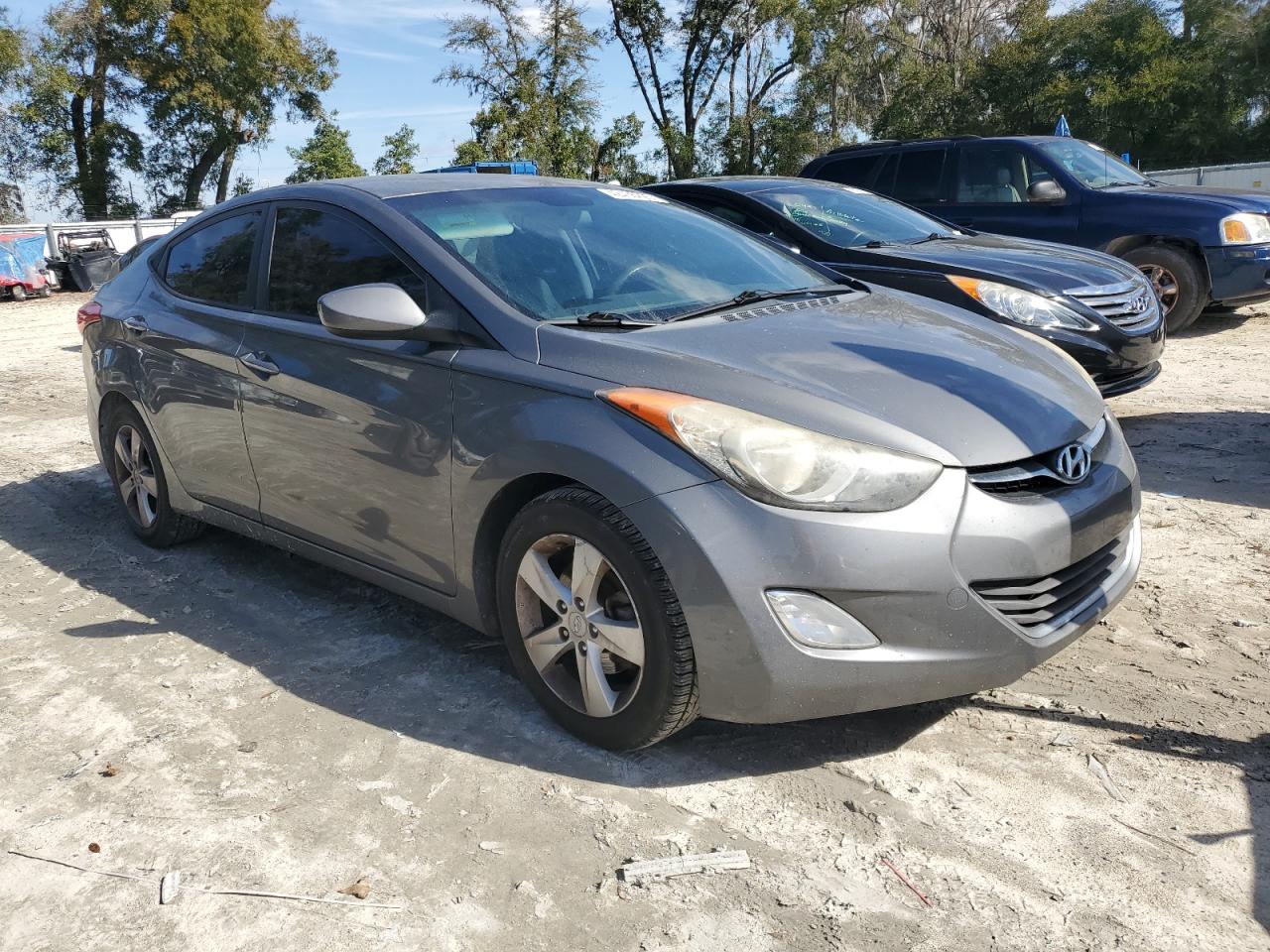 2013 Hyundai Elantra - Image 4