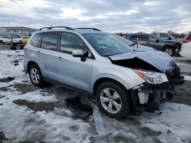  SUBARU FORESTER 2015 Серебристый