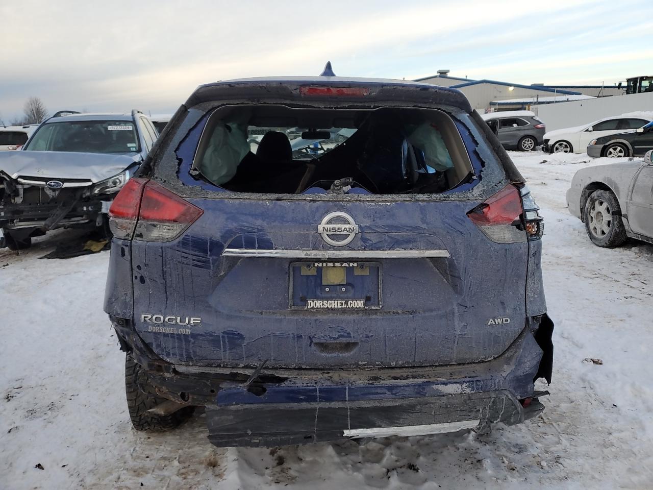2017 Nissan Rogue - Image 6