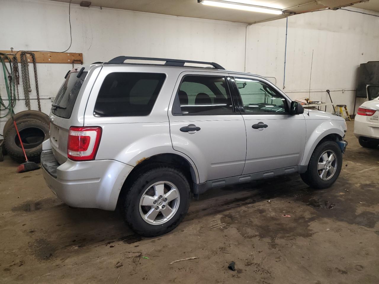 2011 Ford Escape - Image 3